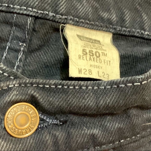 Ultra Vintage Levi's 550 Relaxed Fit Blue Jeans - Picture 5 of 5